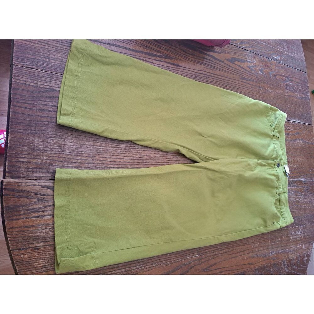 Size 16 Monroe and Main Green Capri Denim Jeans Tummy Control Casual Pants